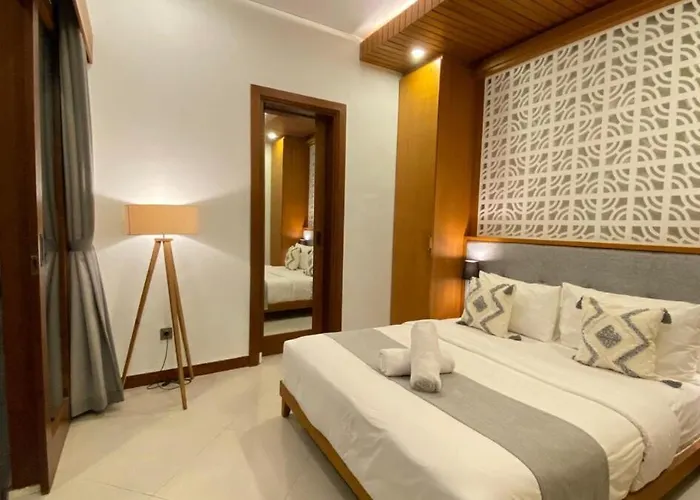 Miki 2br Private Pool فيلة